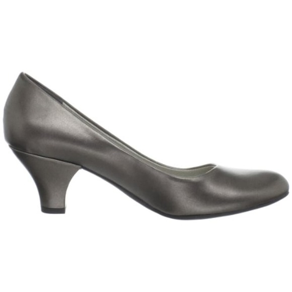 Easy Street Women's Fabulous Pump | Pewter, 7 US Beautiful Shade - Shoes - Picture 6 of 6